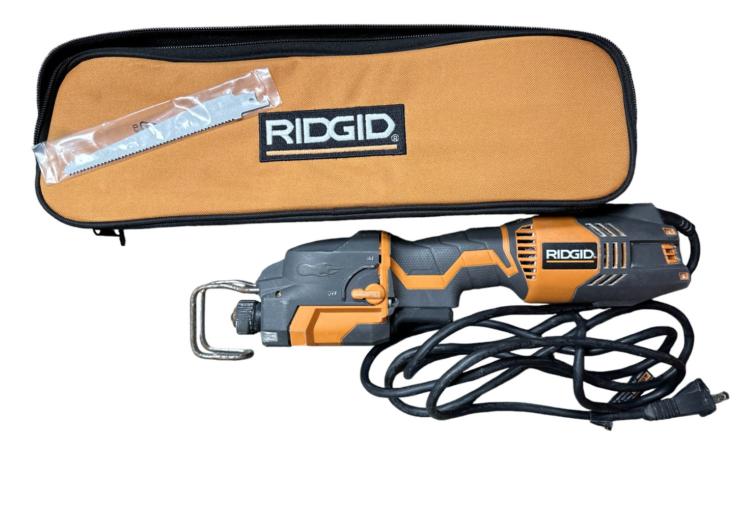 RIDGID R3031 6 Amp 1-Handed Orbital Reciprocating Saw Kit