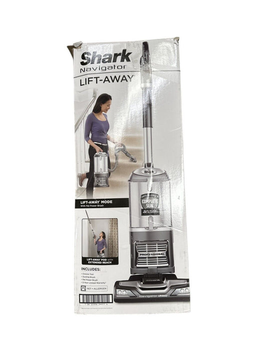 Shark Navigator Lift-Away Professional Upright Vacuum - UV540 -USED-
