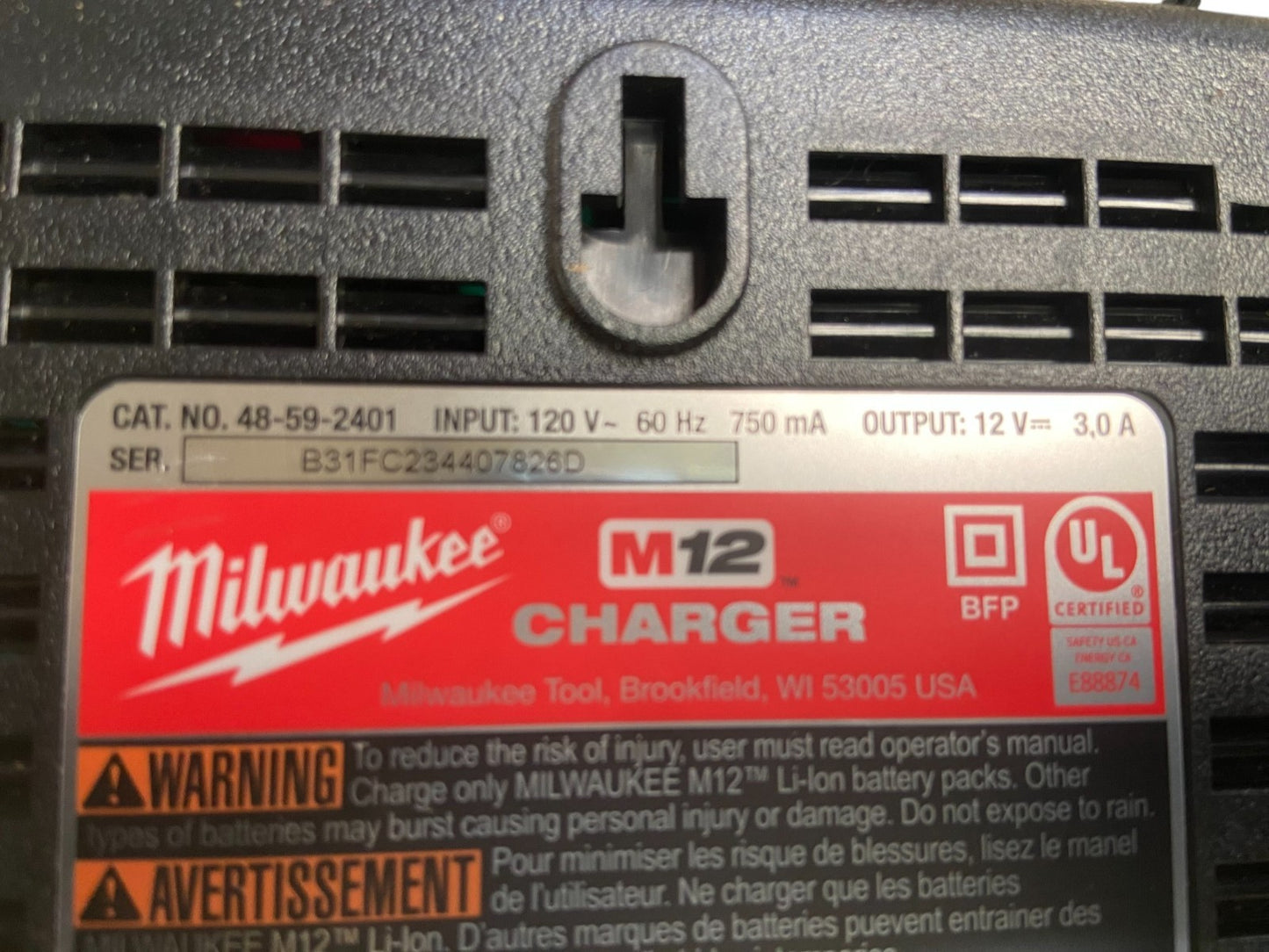 Milwaukee M12 12V 2.0Ah Battery Pack 2-Pack Starter Kit with Charger
