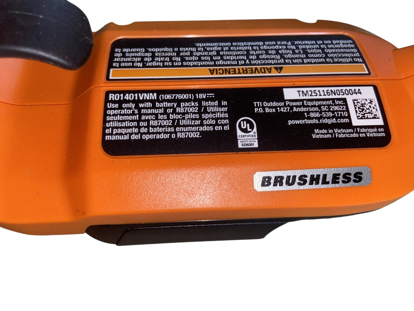 RIDGID 18V Brushless Cordless Battery 22 in. Hedge Trimmer (Tool Only) R01401